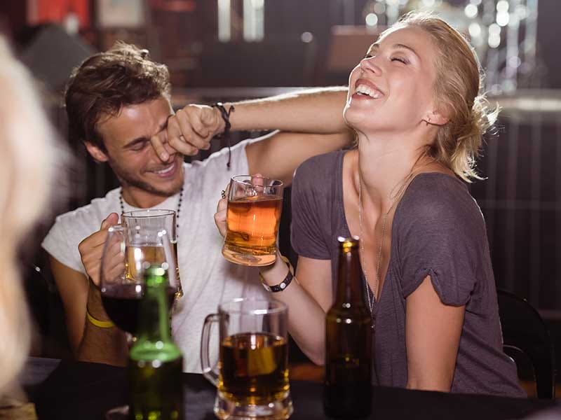 Does drunk flirting show true intentions 2